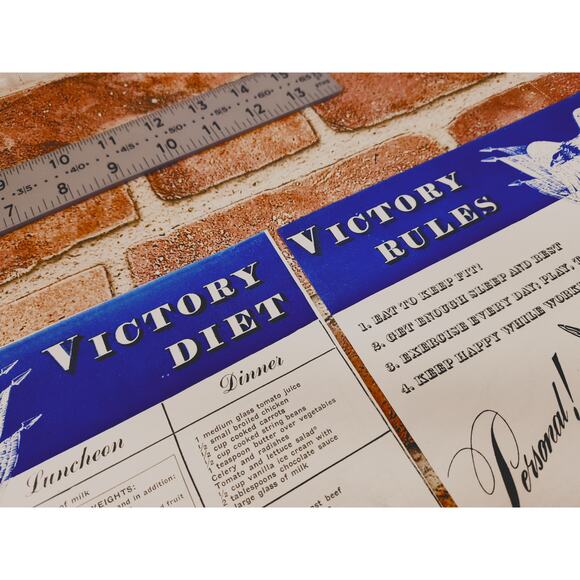 1942 Vtg "Victory Diet &‎ Rules" WWII Patriotic Food Rationing Guide Clipping - Picture 7 of 13